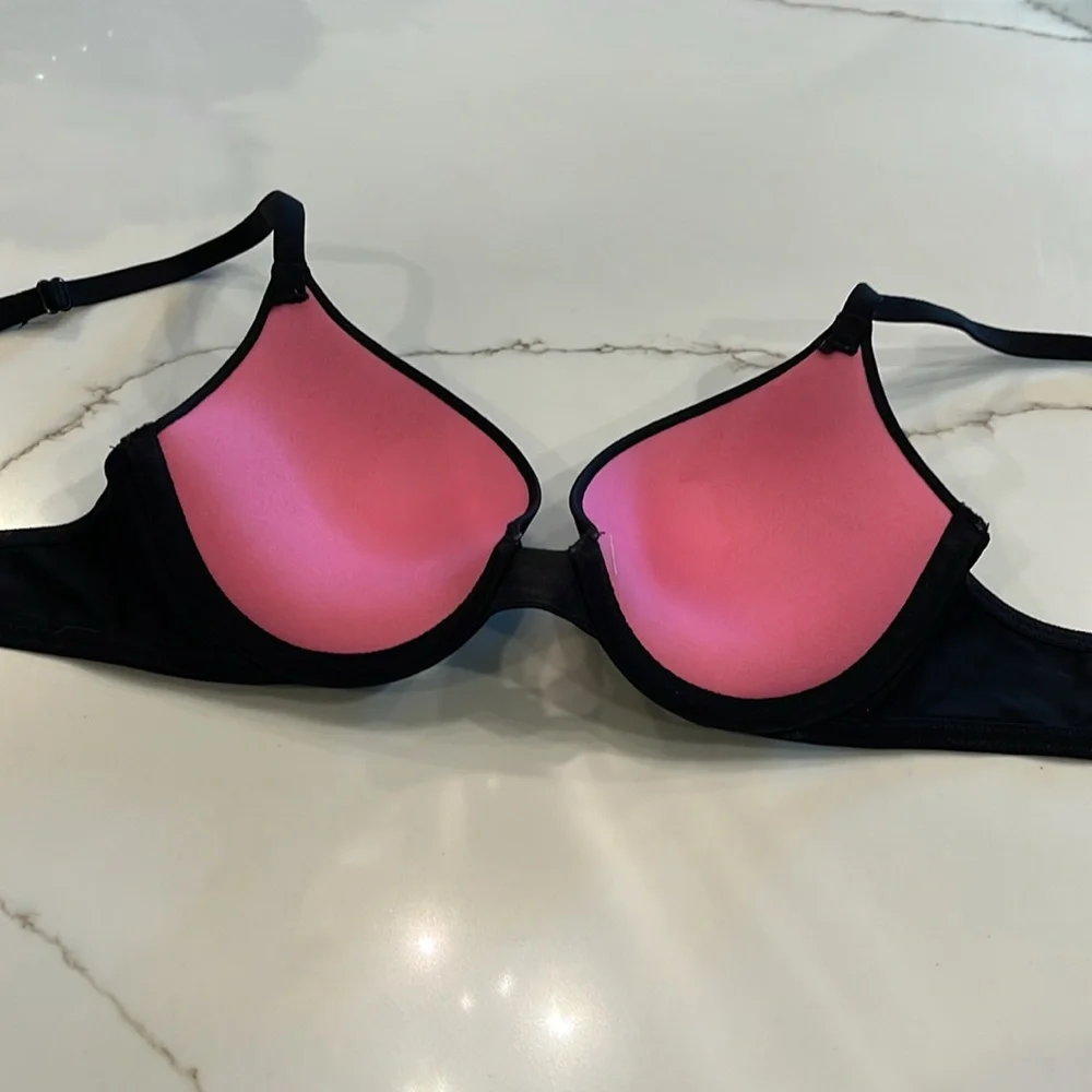 PINK Victoria's Secret padded, underwire & push up Black Bra. 32A - Picture 4 of 8
